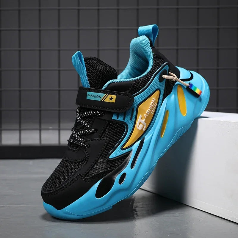 Kids' mesh running sneakers for boys and girls with breathable uppers and EVA soles