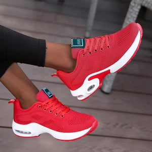 Women's breathable mesh chunky sneakers with lace-up closure and durable rubber outsole