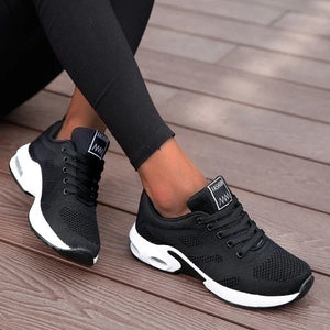 Women's breathable mesh chunky sneakers with lace-up closure and durable rubber outsole