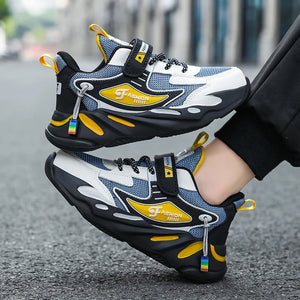 Kids' mesh running sneakers for boys and girls with breathable uppers and EVA soles